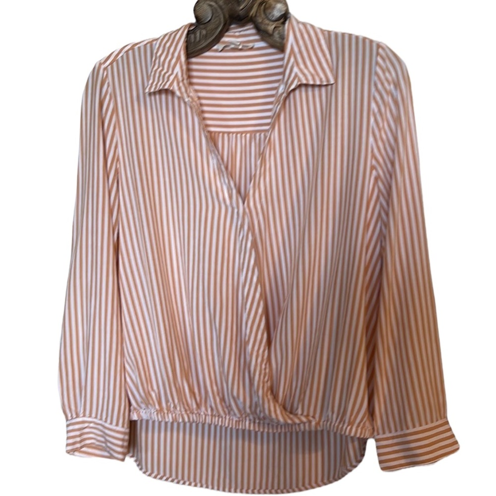 Beach lunch lounge Cream and Light Brown Blouse